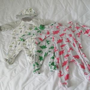 Newborn dinosaur bundle, 3 bodysuits and 1 hat